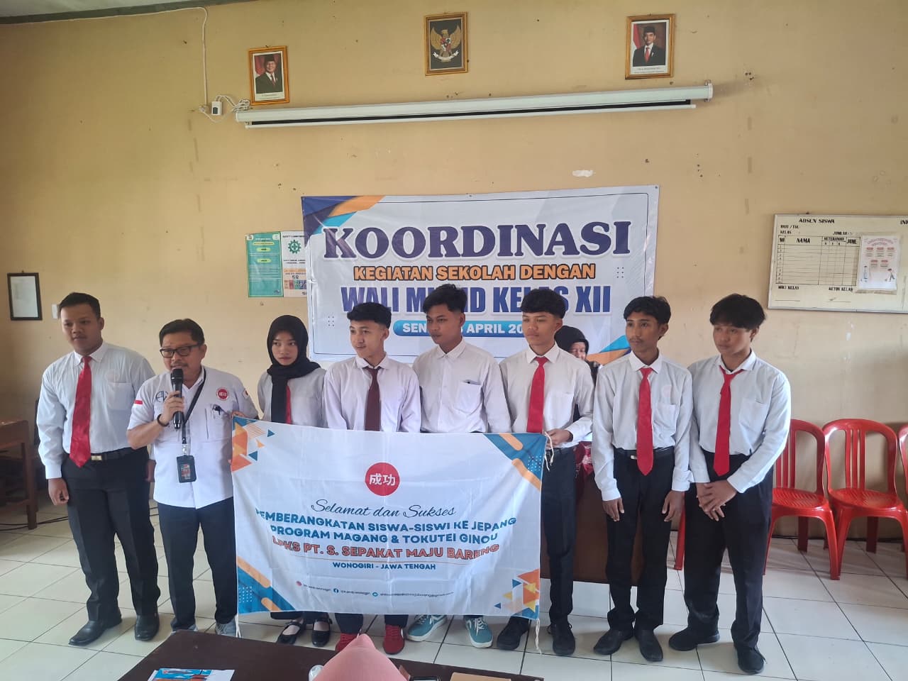 PELEPASAN DAN PEMBERANGKATAN SISWA/SISWI ALUMNI SMK PANCASILA 3 BATURETNO KE JEPANG