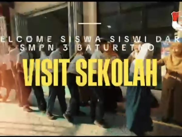 VISITING SCHOOL SMP N 3 BATURETNO VISITING SCHOOL SMP N 3 BATURETNO